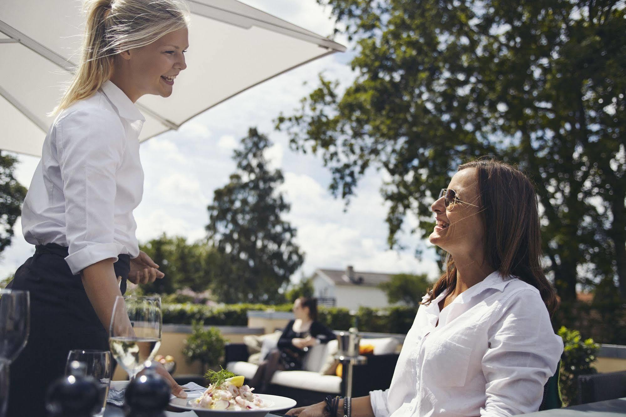 Molskroen Strandhotel Ebeltoft Exteriör bild