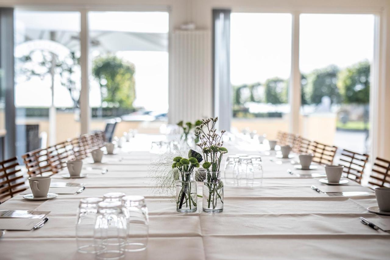 Molskroen Strandhotel Ebeltoft Exteriör bild